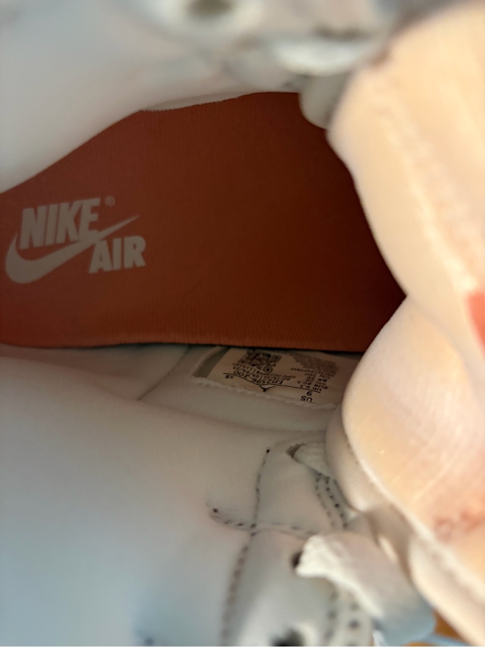 Nike Air Jordan 1 Retro Light Madder Root Women’s 9 - Picture 7 of 7